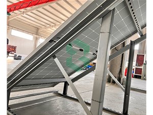 光伏抗震支架在光伏發電系統中發揮著關鍵作用